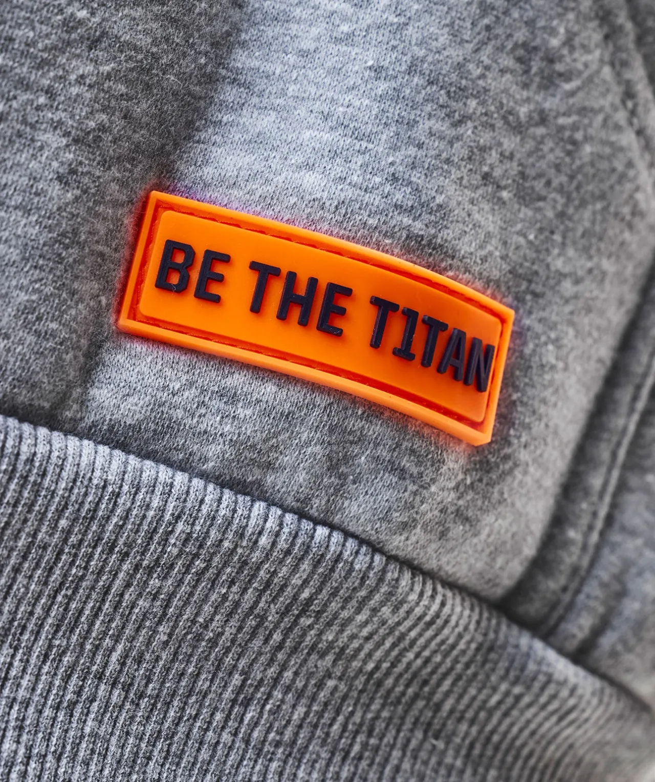 T1TAN Hoodie Grey- Hoodies & Joggingbroeken